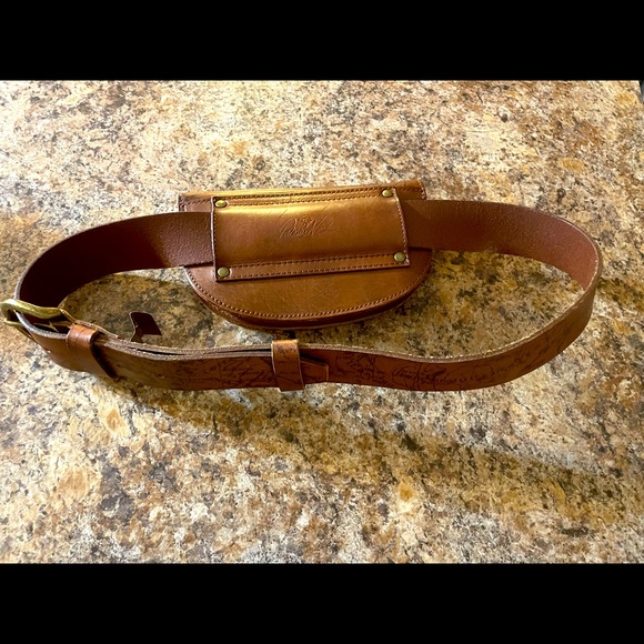 Patricia Nash travel belt/purse - Picture 4 of 6